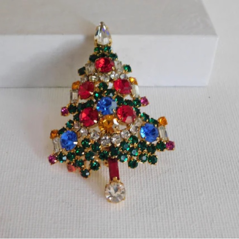 Vintage Warner Christmas Tree Brooch
